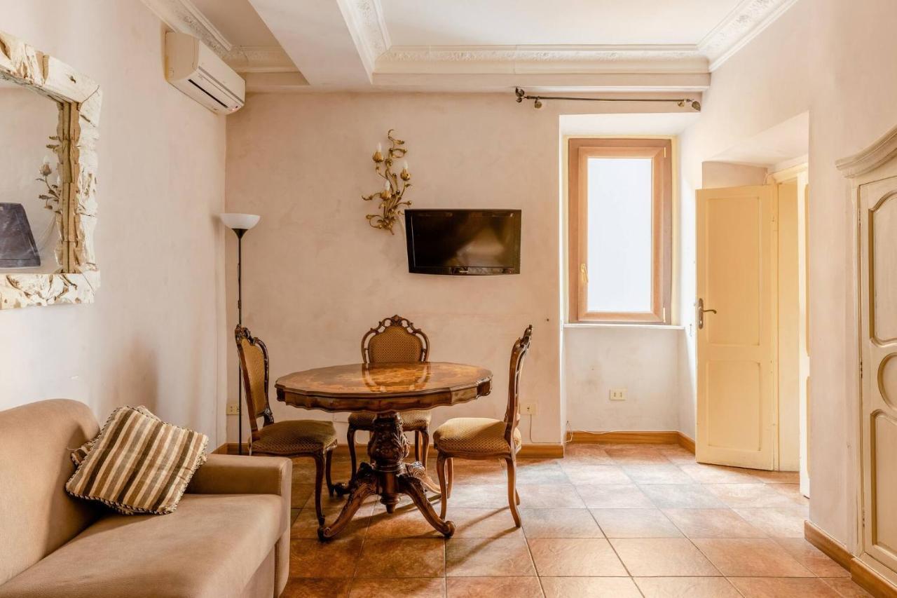 Rome Right In The Ancient Historical Center Two Bedrooms Two Bath, Up To 6 Pax Kültér fotó