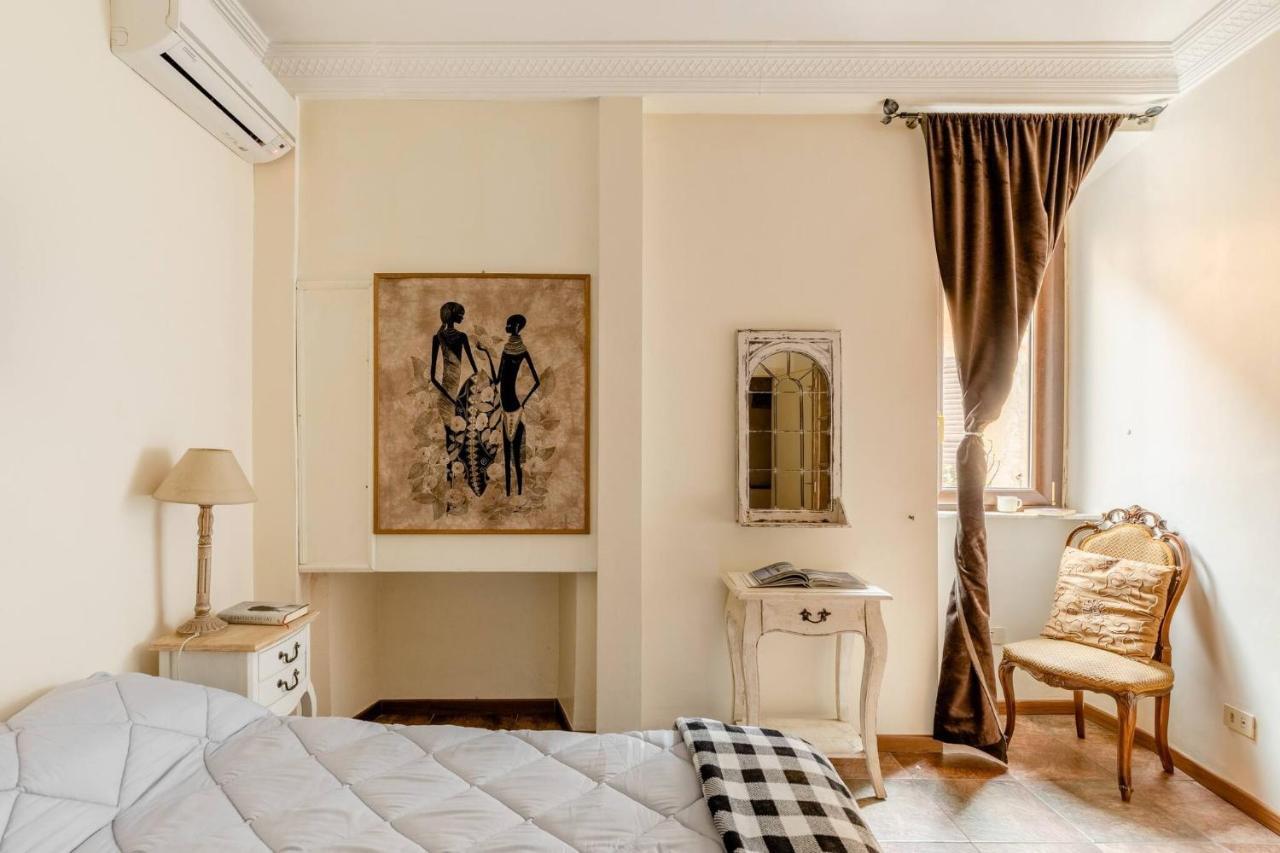 Rome Right In The Ancient Historical Center Two Bedrooms Two Bath, Up To 6 Pax Kültér fotó