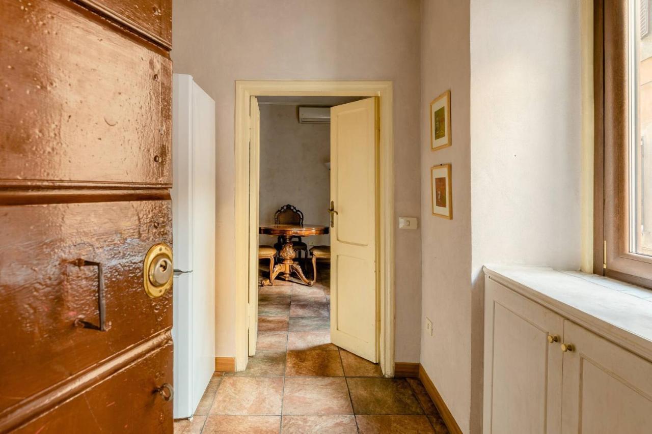 Rome Right In The Ancient Historical Center Two Bedrooms Two Bath, Up To 6 Pax Kültér fotó